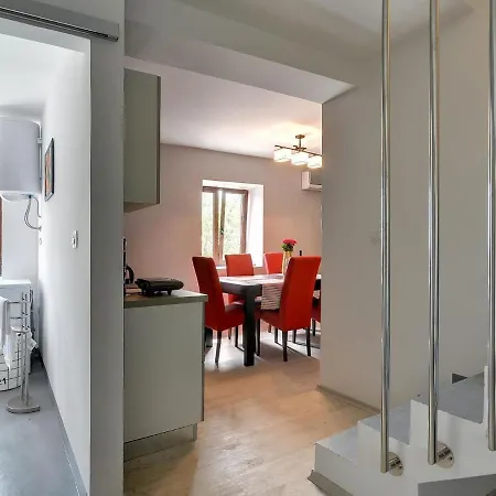 Cozy In Li Njan With Private Pool * Ližnjan